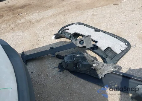 2014 Toyota Rav4 Xle z USA, uszkodzony, nr VIN 2T3WFREV4EW099202